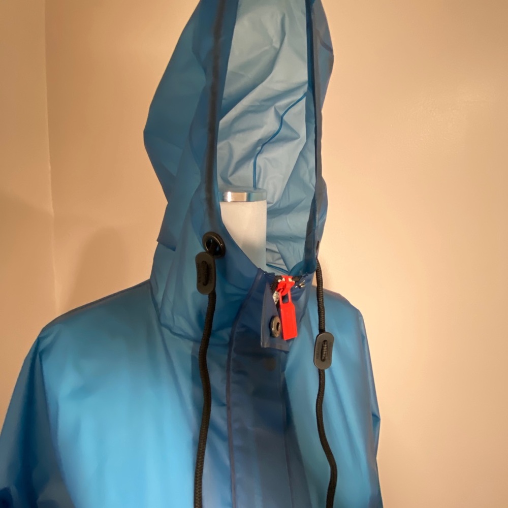 Small Woman’s Hunter Rain Coat — Blue